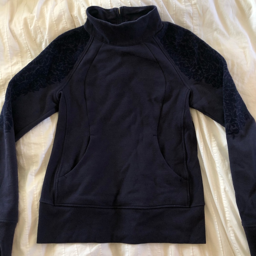 Lululemon Sweatshirt- size 8